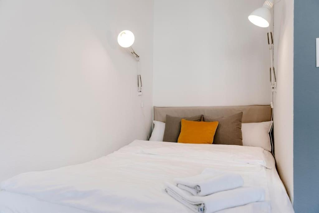 Mitten Im Zentrum Mit 24H Check-In Kiel Esterno foto